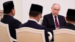 Presiden Prabowo Disambut Pasukan Kehormatan di Istana Élysée, Perkuat Hubungan Indonesia–Prancis