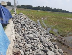 Kegiatan Pembangunanan Irigasi dari Dinas Pertanian di Desa Kubangwungu  tidak Tranparan dan di Nilai Tidak Sesuai Ketentuan.